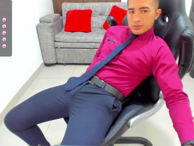 Live sex webcam photo for RandySebas #276538962