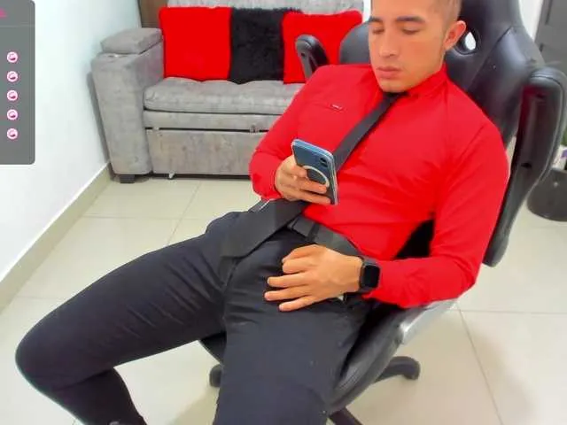 Live sex webcam photo for RandySebas #276726206