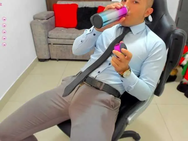 Live sex webcam photo for RandySebas #276942028