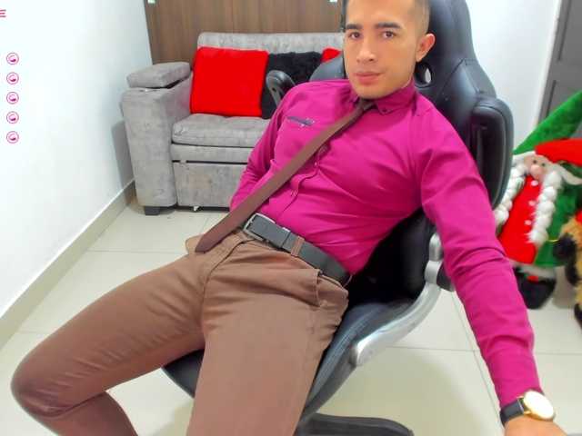 Live sex webcam photo for RandySebas #277030220