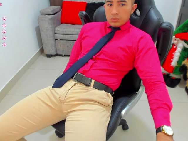 Live sex webcam photo for RandySebas #277035458