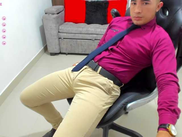 Live sex webcam photo for RandySebas #277226054