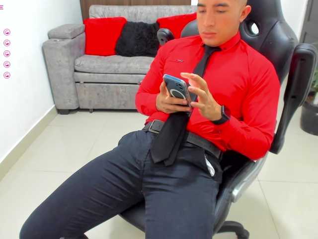 Live sex webcam photo for RandySebas #277305257