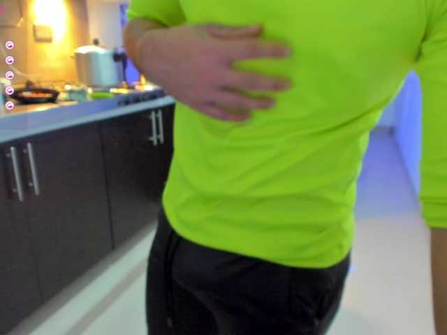 Live sex webcam photo for RandySebas #277369799