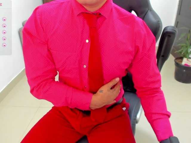 Live sex webcam photo for RandySebas #277382290