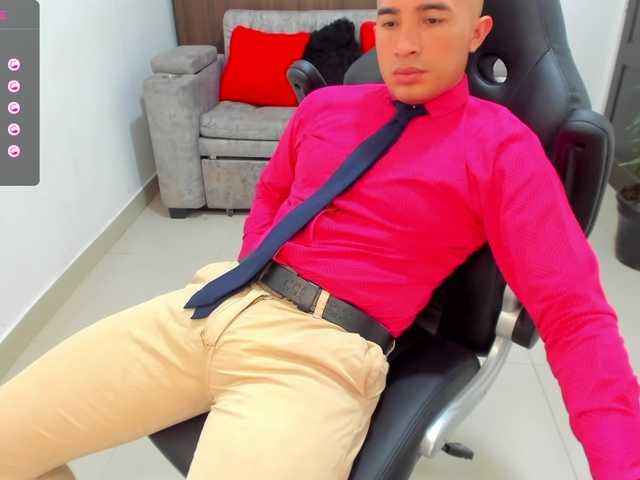 Live sex webcam photo for RandySebas #277470763