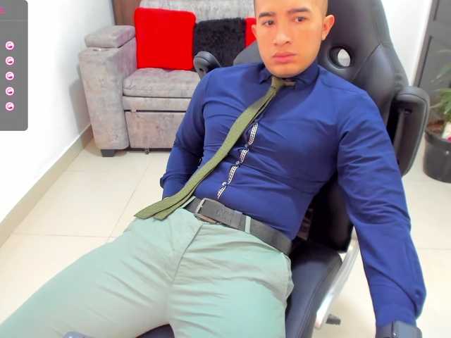 Live sex webcam photo for RandySebas #277531031