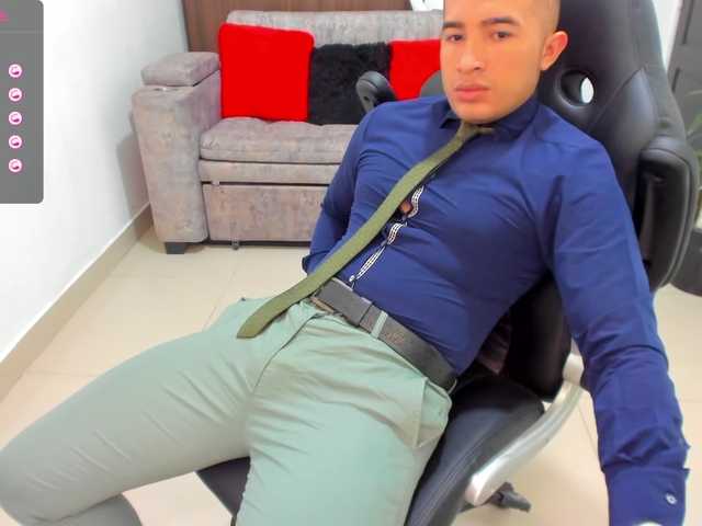 Live sex webcam photo for RandySebas #277537306