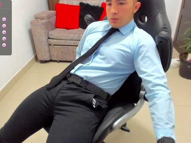 Live sex webcam photo for RandySebas #277578738