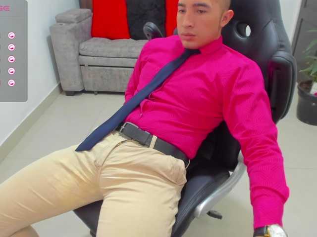 Live sex webcam photo for RandySebas #277589677