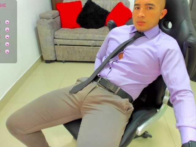 Live sex webcam photo for RandySebas #277659381