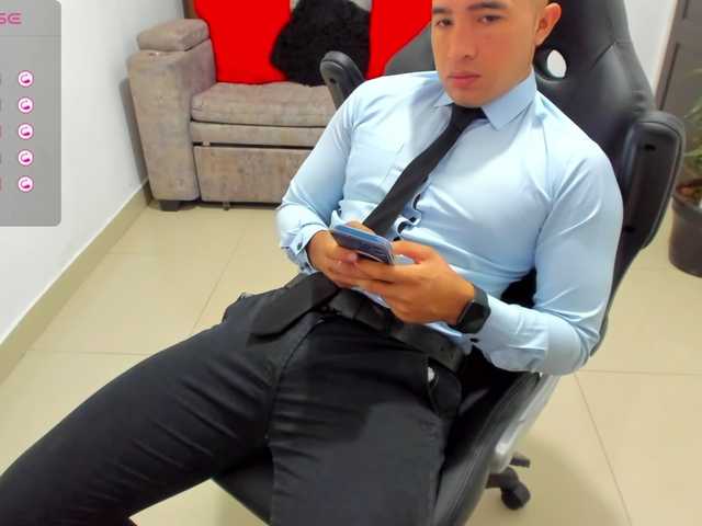 Live sex webcam photo for RandySebas #277664467