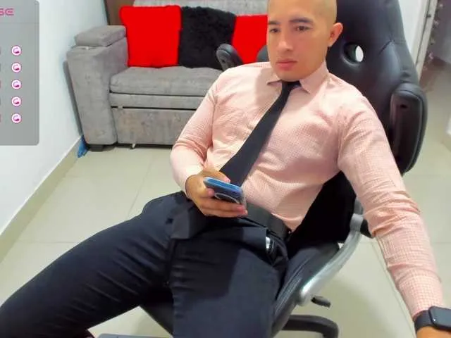 Live sex webcam photo for RandySebas #277736190