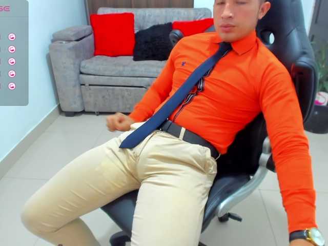 Live sex webcam photo for RandySebas #277875391