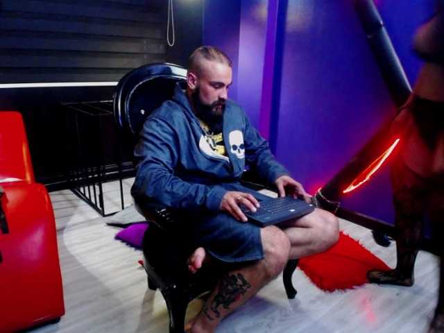 Live sex webcam photo for Rangar-n-Greiz #277712820