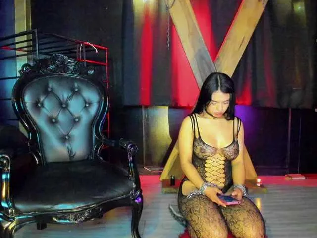 Live sex webcam photo for Rangar-n-Greiz #289627990