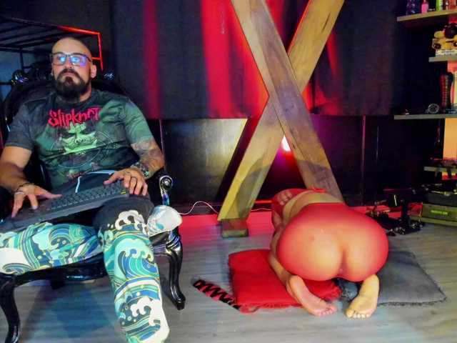 Live sex webcam photo for Rangar-n-Greiz #289686373