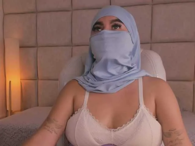 Live sex webcam photo for Raniia #291517850