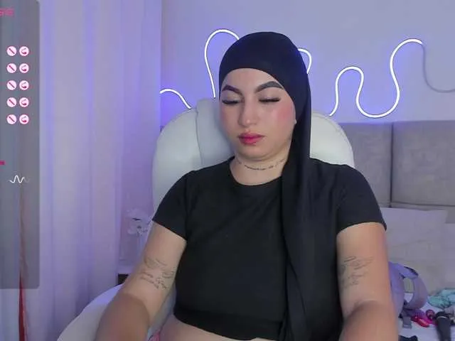 Live sex webcam photo for Raniia #291887328