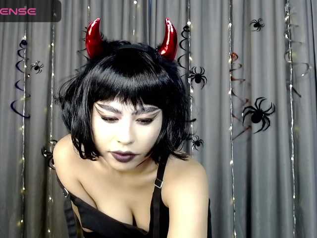 Live sex webcam photo for Ranreyren #276577050