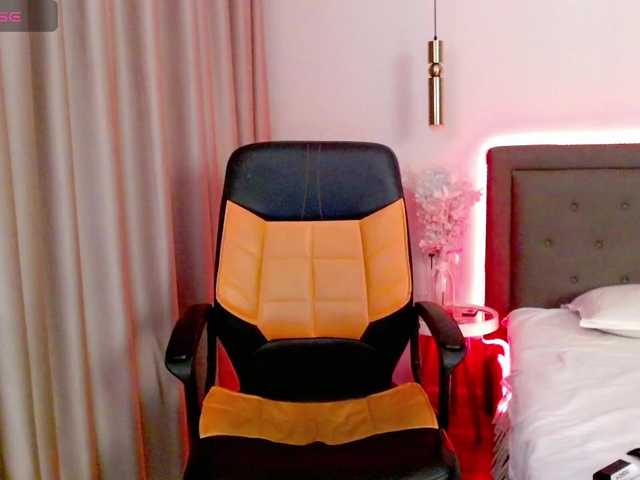 Live sex webcam photo for Ranreyren #277388984