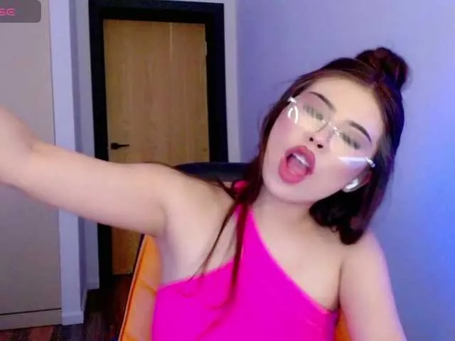 Live sex webcam photo for Ranreyren #278115234