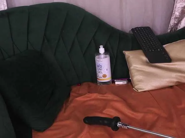 Live sex webcam photo for RaquelLust #276791731