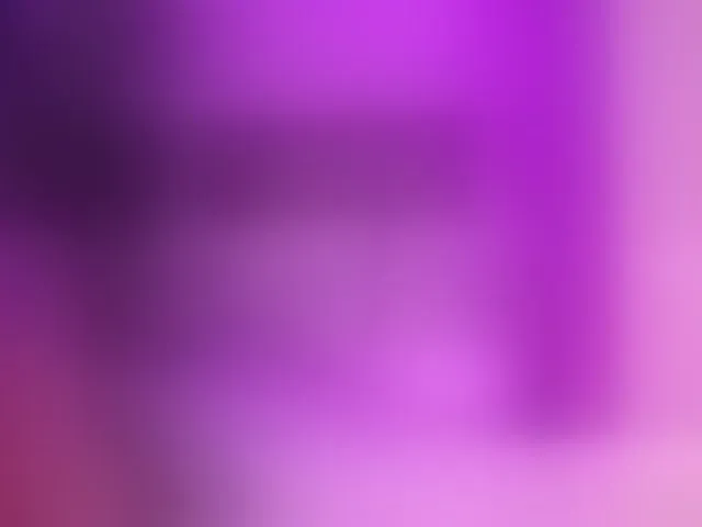 Live sex webcam photo for RaquelleVon #293947767