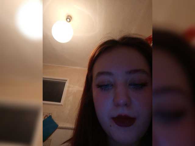 Live sex webcam photo for RasberryCute #277503131