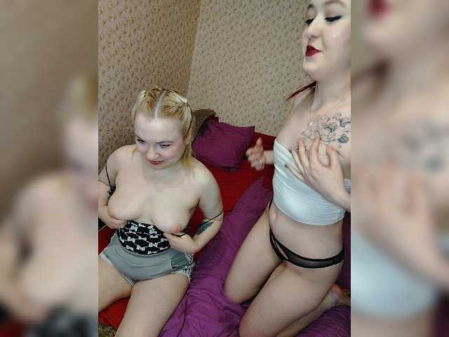 Live sex webcam photo for RaspberryCuteDuo #277744236