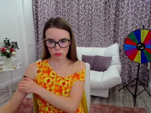 Live sex webcam photo for RaspberryJjam #271957431