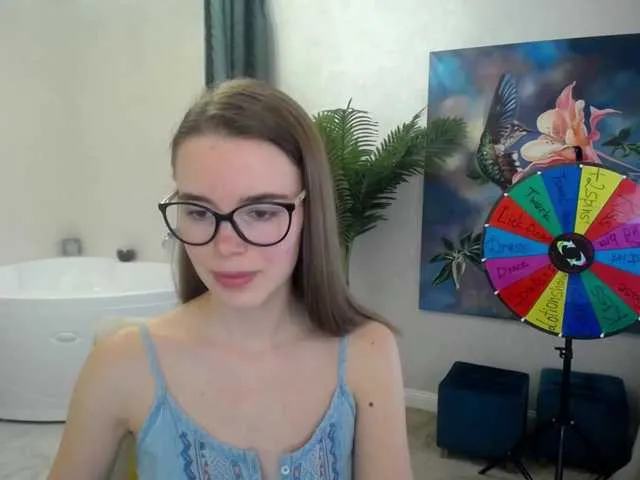 Live sex webcam photo for RaspberryJjam #271993420