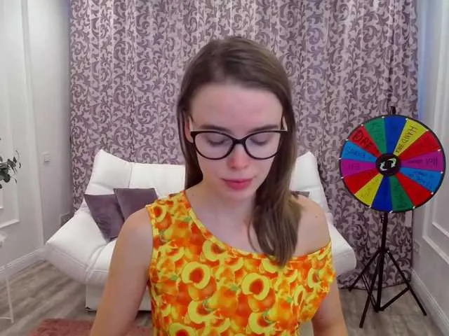 Live sex webcam photo for RaspberryJjam #272172171