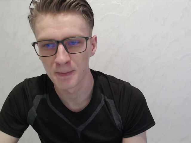 Live sex webcam photo for Ray-Boy #277814912