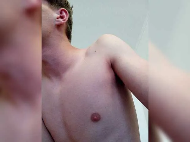 Live sex webcam photo for Ray-Boy #277999718