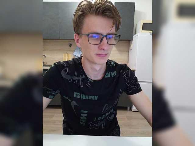 Live sex webcam photo for Ray-Boy #290009158