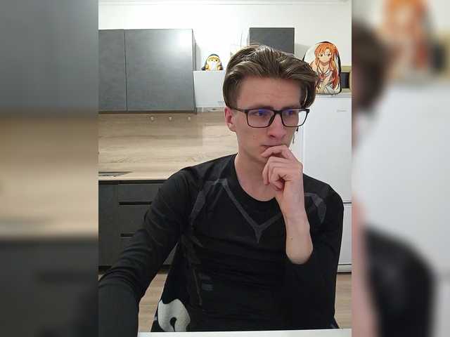 Live sex webcam photo for Ray-Boy #290376251