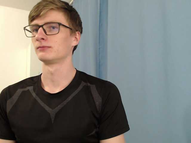 Live sex webcam photo for Ray-Boy #291909407