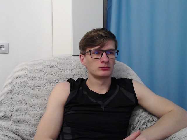 Live sex webcam photo for Ray-Boy #292210449