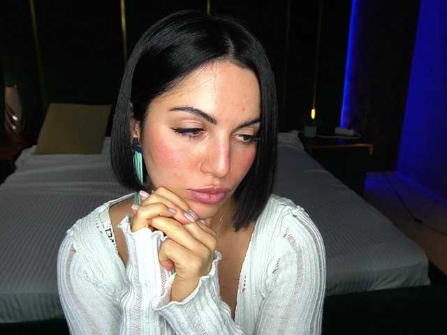 Live sex webcam photo for RayLenee #277516431