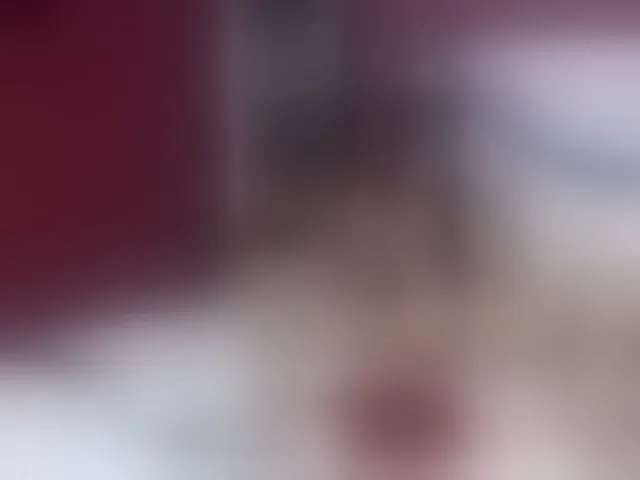 Live sex webcam photo for RayleeHot #273651619