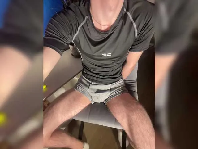 Live sex webcam photo for RaymondaMont #290466105