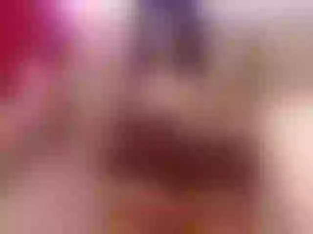 Live sex webcam photo for Rayya2 #272683177
