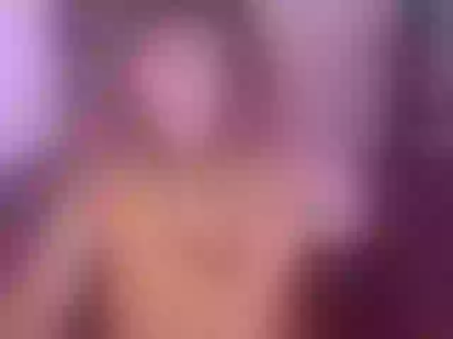 Live sex webcam photo for Rayya2 #274123173