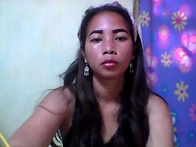 Live sex webcam photo for Razafiahh #278113234