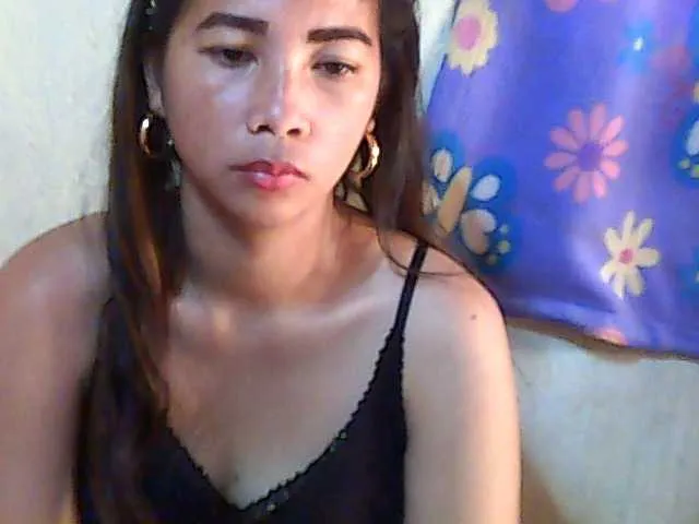 Live sex webcam photo for Razafiahh #278146474