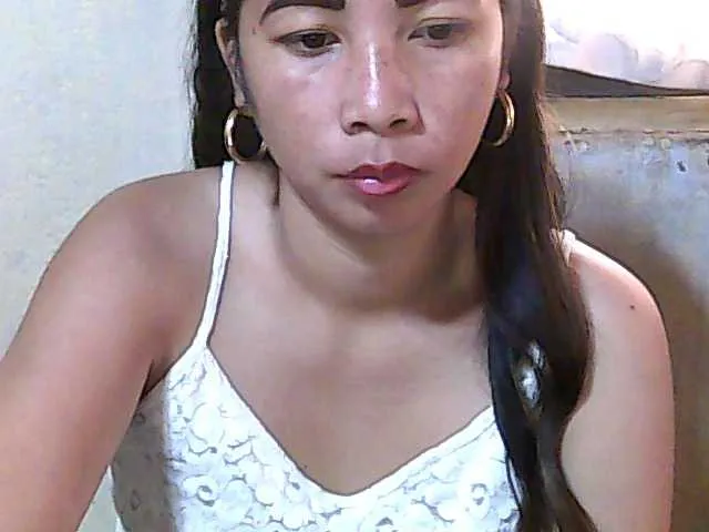 Live sex webcam photo for Razafiahh #278200660