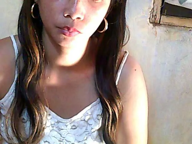 Live sex webcam photo for Razafiahh #278218999