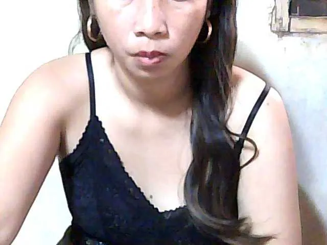 Live sex webcam photo for Razafiahh #278222488