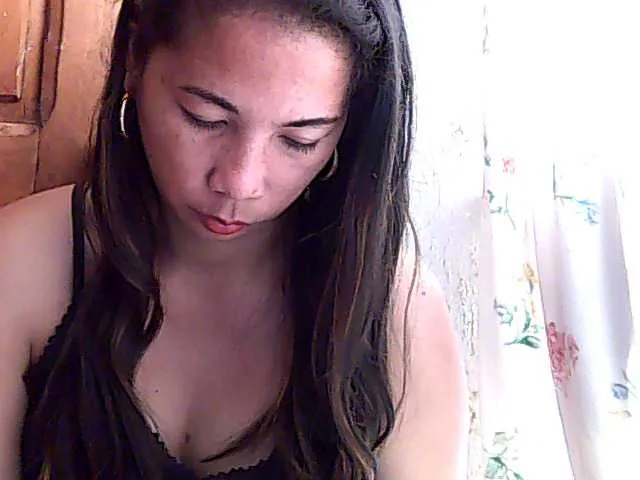 Live sex webcam photo for Razafiahh #278306035